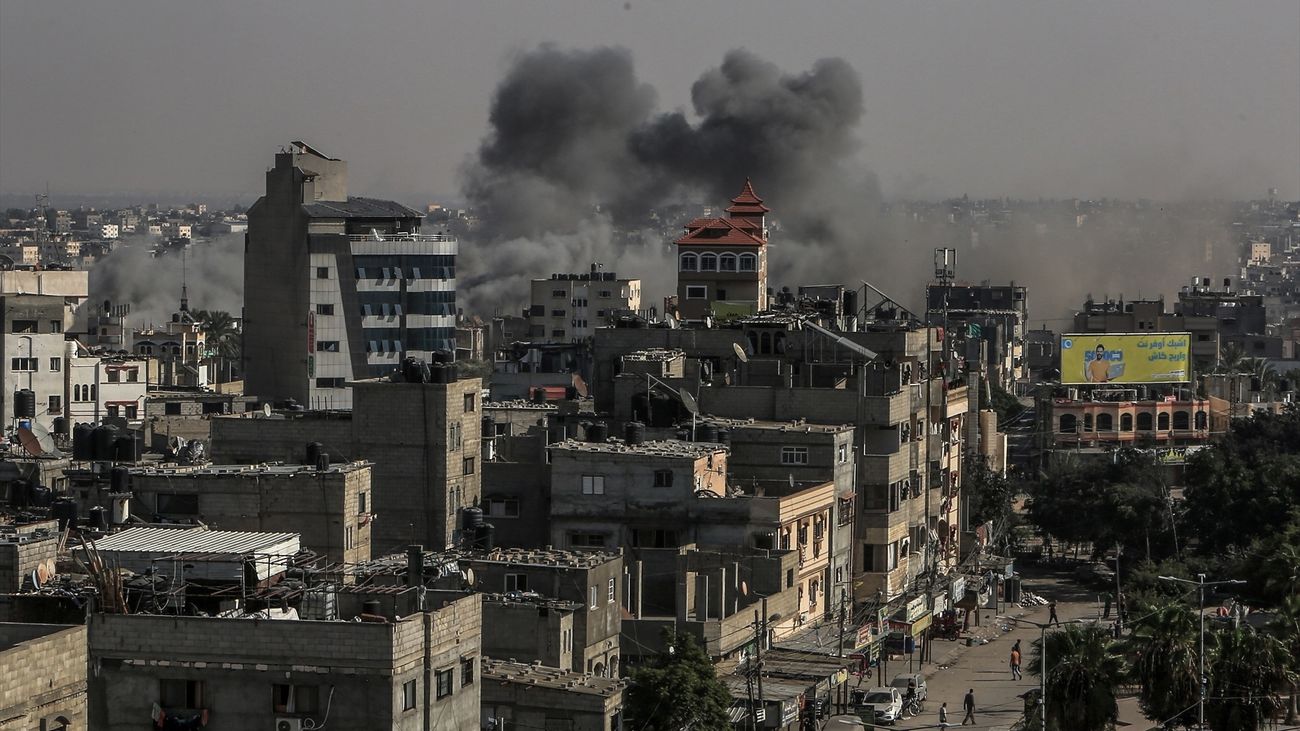Un convoy de 12 camiones entra en Gaza con ayuda de emergencia pero sin combustible
