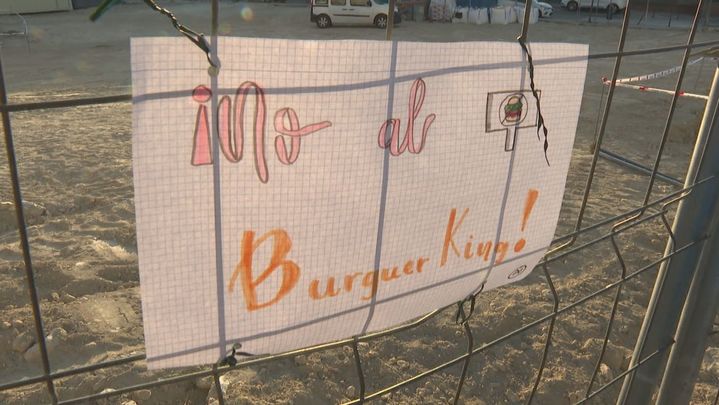 Un colegio de Rivas contra una hamburguesería junto al centro / TELEMADRID