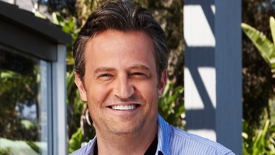 Muere la estrella de la serie "Friends" Matthew Perry a los 54 años ahogado en un jacuzzi