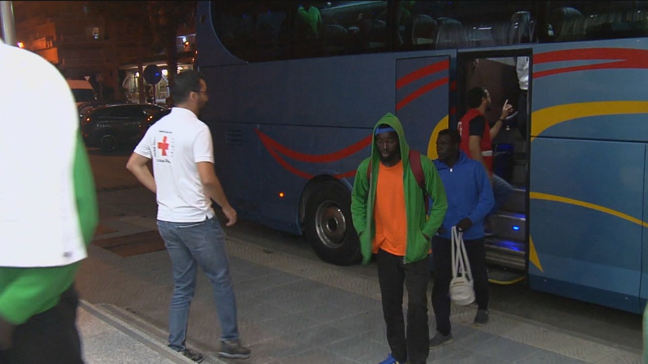 La FEMP pide al Gobierno que "escuche más" a los ayuntamientos ante el traslado de migrantes