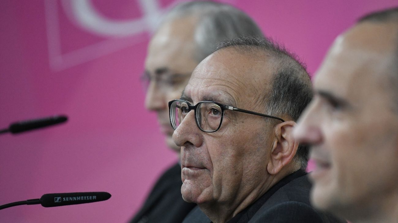 Los obispos contribuirán con el fondo de indemnizaciones si se extiende a todas las víctimas de abusos