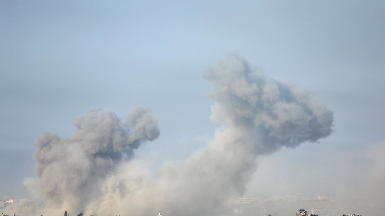 Cientos de muertos por bombardeos de Israel en un campo de refugiados del norte de Gaza
