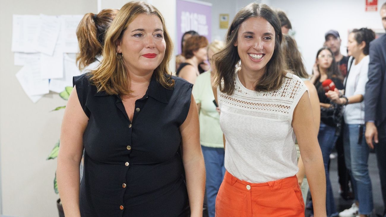 La secretaria de Estado de Igualdad y contra la Violencia de Género, Ángela Rodríguez 'Pam'  y la ministra de Igualdad en funciones, Irene Montero