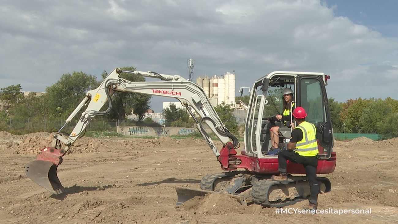 Mi cámara y yo: Se Necesita Personal