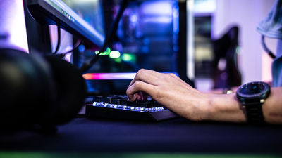 ¿Existe la adicción a las nuevas tecnologías? Indicadores y orientación de la mano de expertos