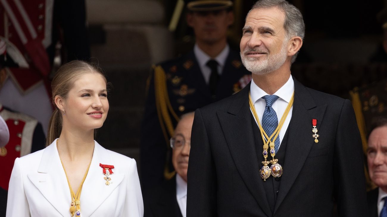 La Princesa Leonor jura la Constitución