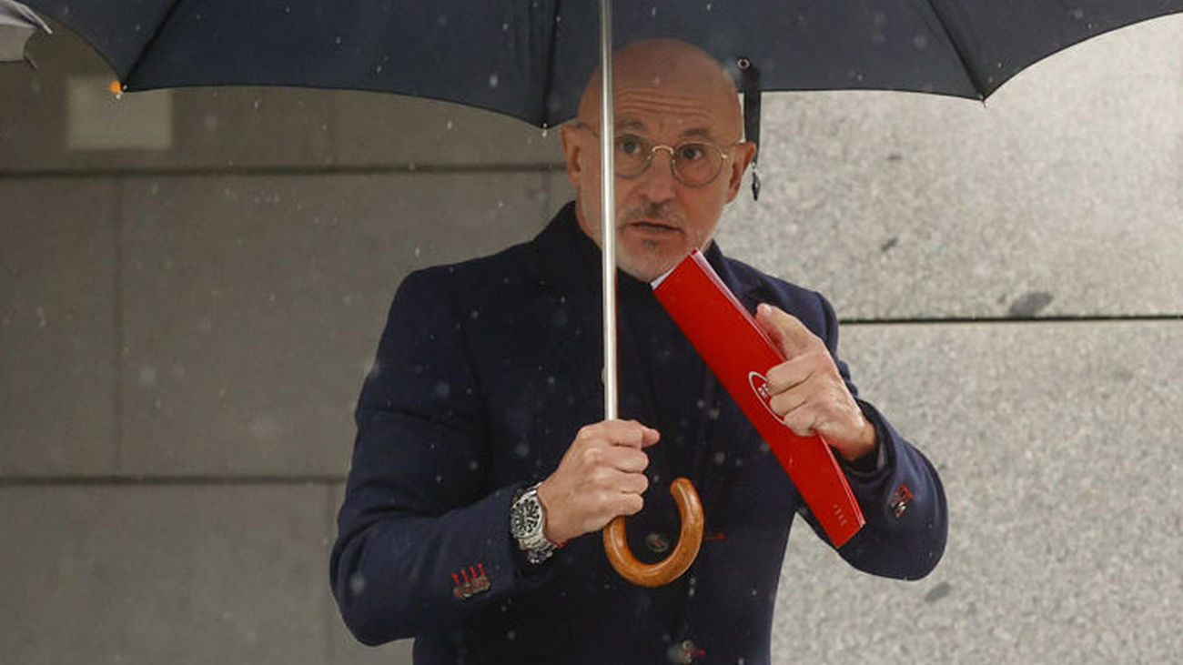 De la Fuente niega ante el juez haber presenciado presiones tras el beso de Rubiales a Hermoso