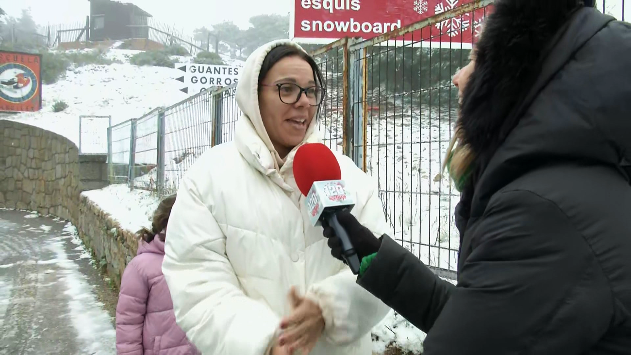 Navacerrada, lista para recibir este fin de semana, con precaución, a los amantes de la nieve