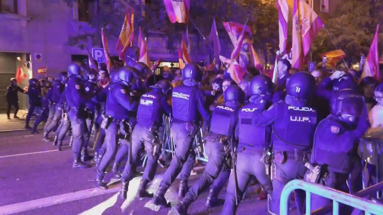 Vídeo: Imágenes de las cargas policiales en Ferraz