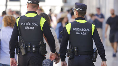 Un hombre secuestra a un fontanero en Málaga a punta de pistola porque el presupuesto "era un robo"