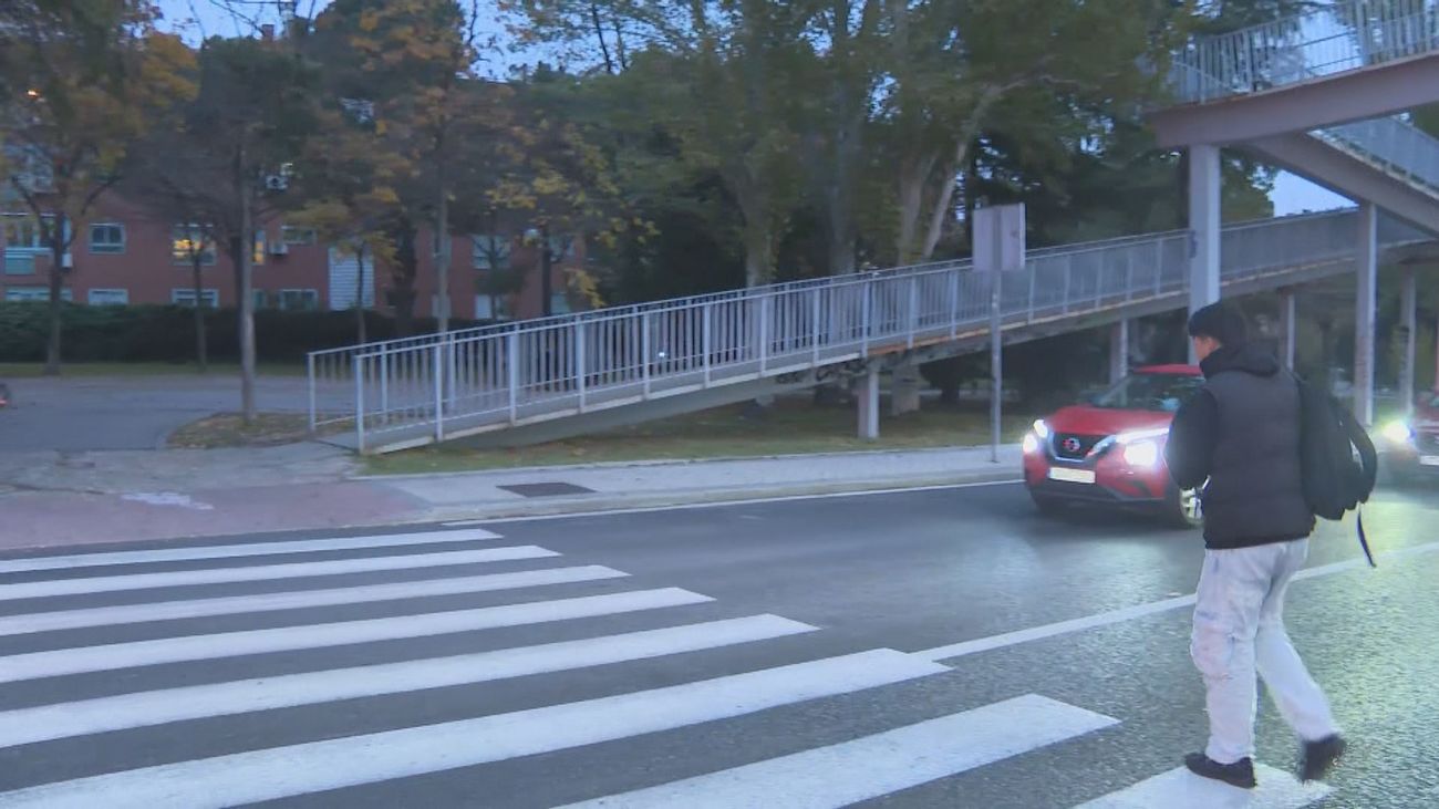 Los vecinos de Canillejas alertan de que siguen los atropellos en un paso de cebra de la calle Alcalá