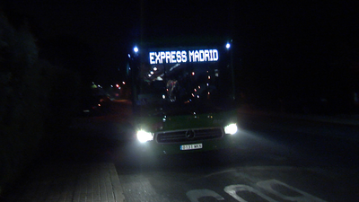 La saturación de autobuses en Fuente el Saz en hora punta deja en tierra a numerosos viajeros