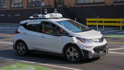 950 'robotaxis' tendrán que ser revisados tras un accidente en EEUU