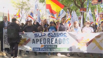 Protesta de sindicatos de policías y guardias civiles en Cataluña contra la amnistía