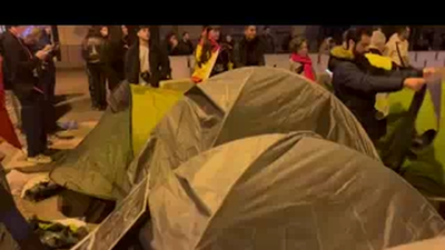 Acampada frente al Congreso en una protesta contra la amnistía