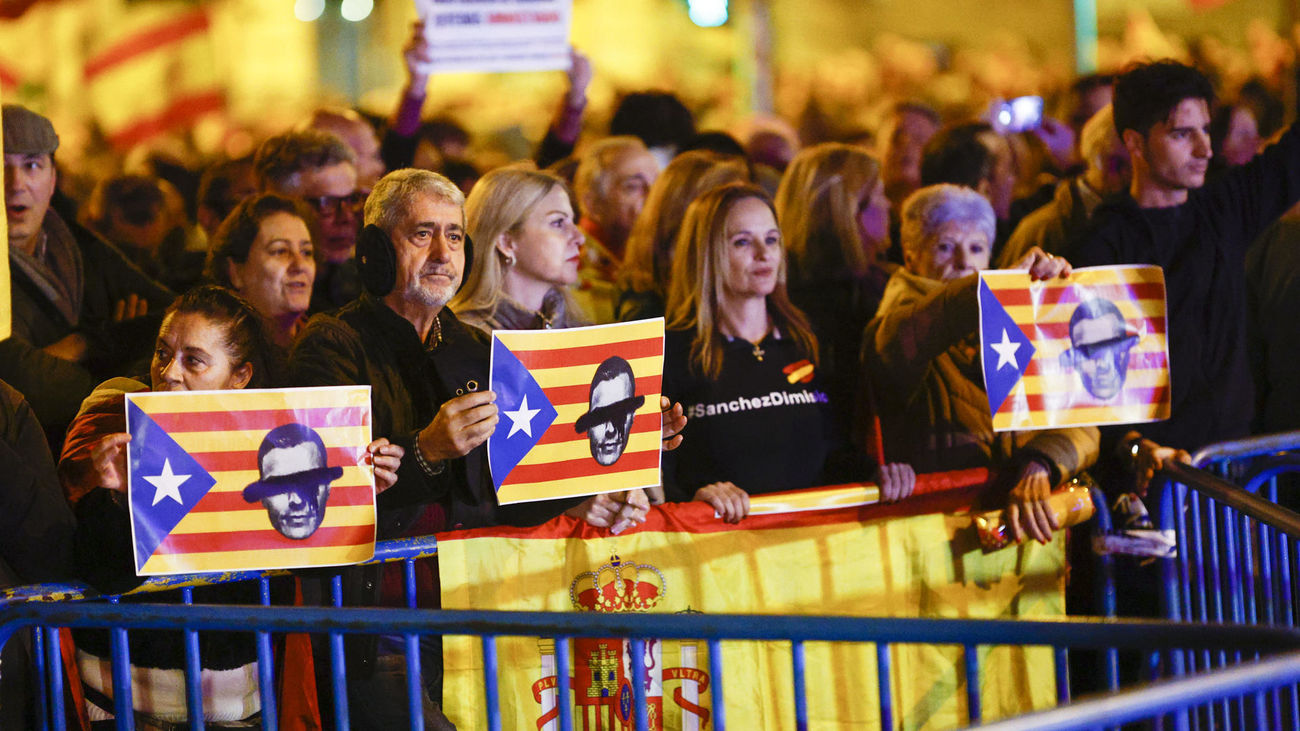 Protesta en la calle Ferraz