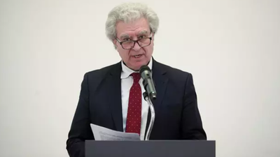 Exministros y ex altos cargos de PSOE y PP rubrican un manifiesto contra la amnistía