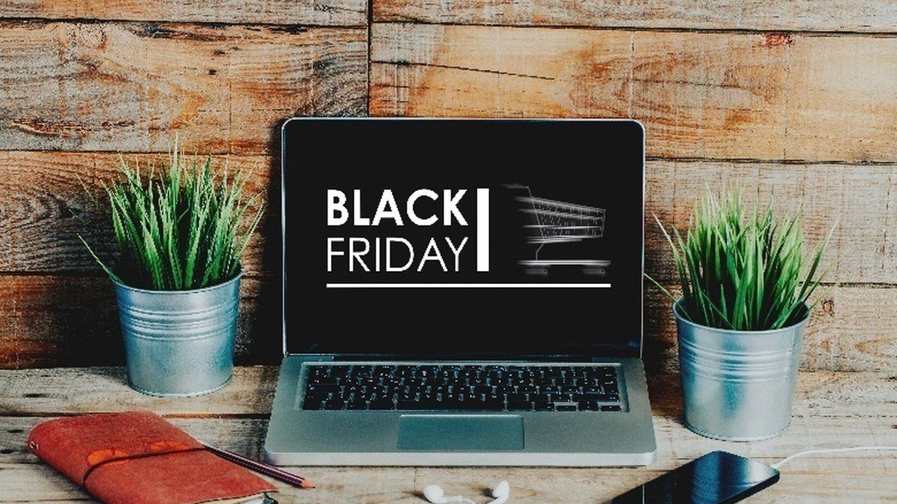 Los españoles gastarán 'online' 162 euros en el 'Black Friday' y 'Cyber Monday', un 20% más