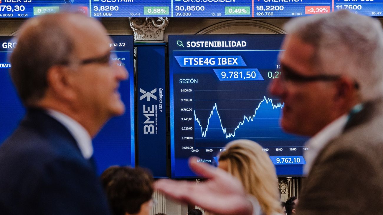 El Ibex gana un 1,71% y vuelve a acariciar niveles prepandemia