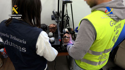 Desbaratado un entramado de tráfico de drogas con figuras impresas en 3D