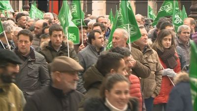 Los agricultores amenazan con protestas por las cesiones al independentismo