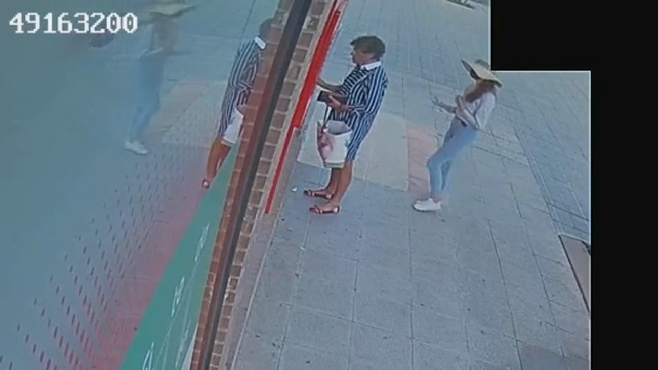 Dos detenidas por robar a personas mayores en cajeros automáticos de Madrid