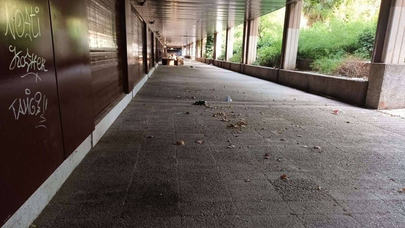 Detenido un indigente por violar a una conocida que dormía en los bajos de Azca