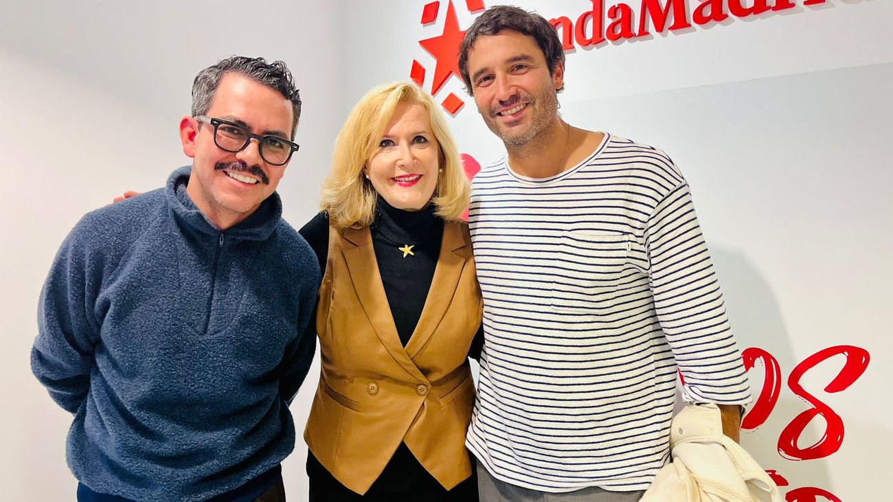 Nieves Herrero, Alex García y Manolo Caro