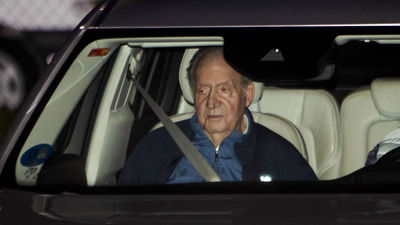 Juan Carlos I regresa a Sanxenxo para asistir a las regatas  de la Copa de España de vela