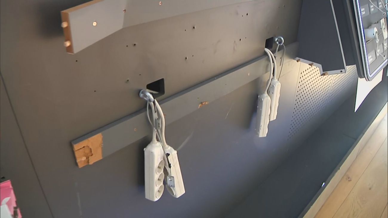 Persecución policial en Coslada: 4 menores detenidos por robar 5.000€ en móviles