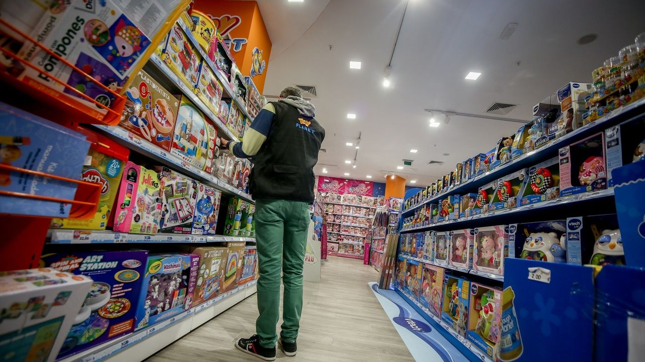 Desciende el número de contrataciones en la campaña navideña