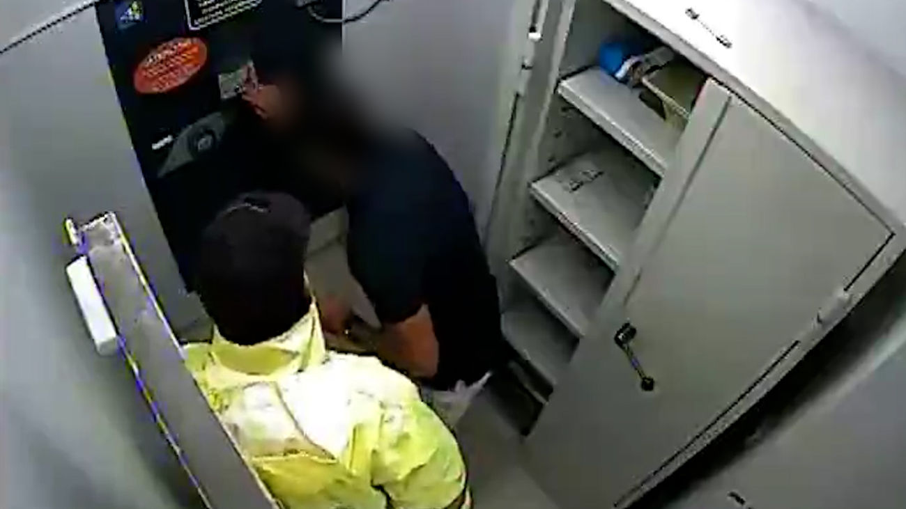 Dos detenidos por robar más de 530.000 euros en bancos de Torrejón de la Calzada y Leganés