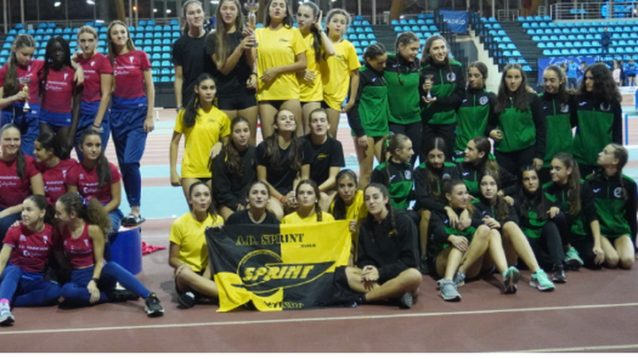 Podio femenino del Campeonato Sub'16 / FAM