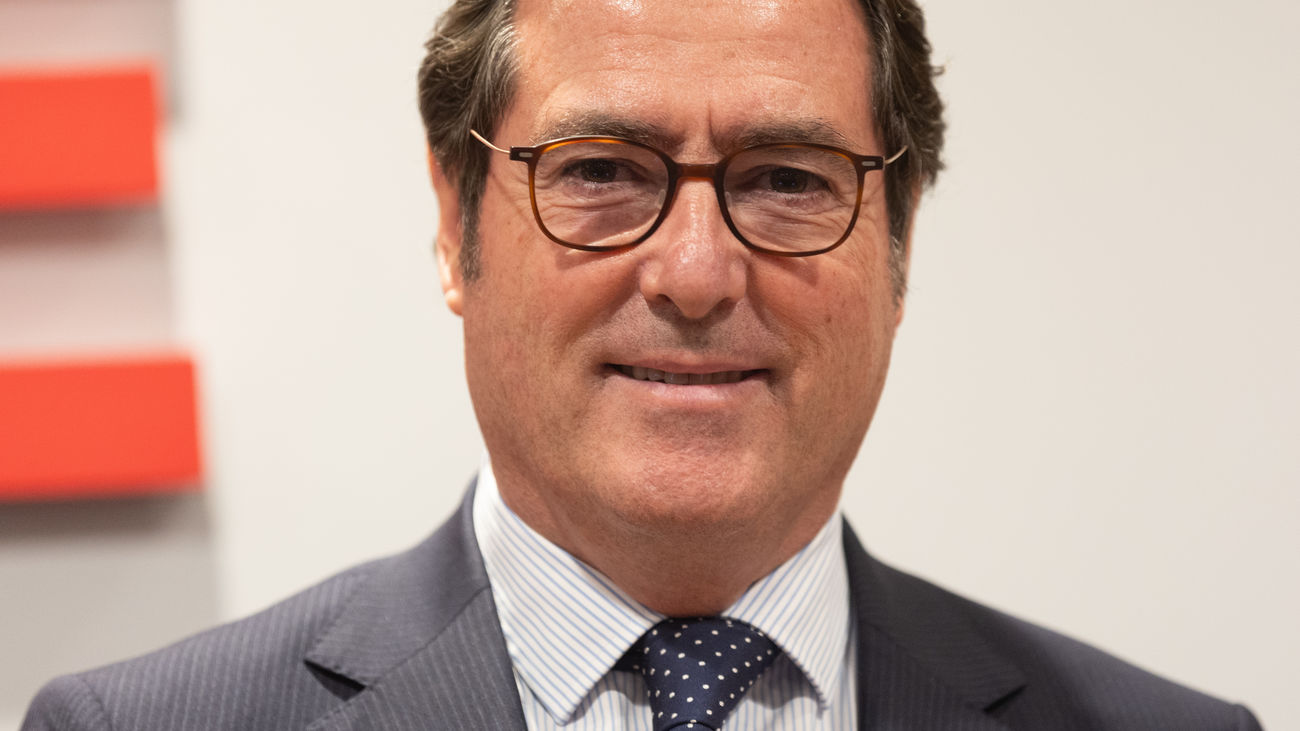 La CEOE propone elevar un 3% el SMI para 2024, hasta los 1.112,4 euros, y otro 3% para 2025