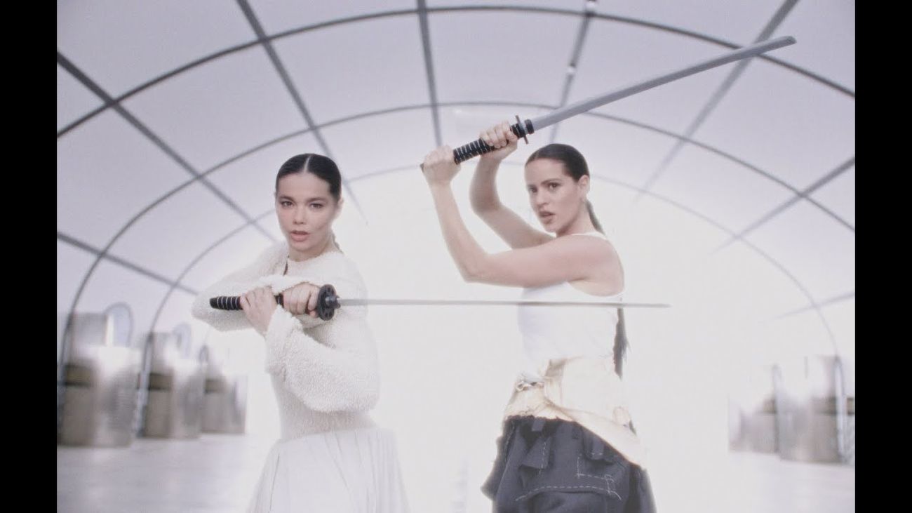 'Oral', la canción de Björk y Rosalía con fines benéficos