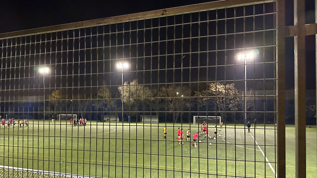 Campo de fútbol David Díez de la Cruz, en Butarque, Villaverde