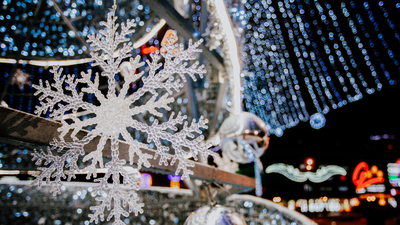 Los vecinos de Ciudad Lineal vuelven a encender la Navidad por todo lo alto