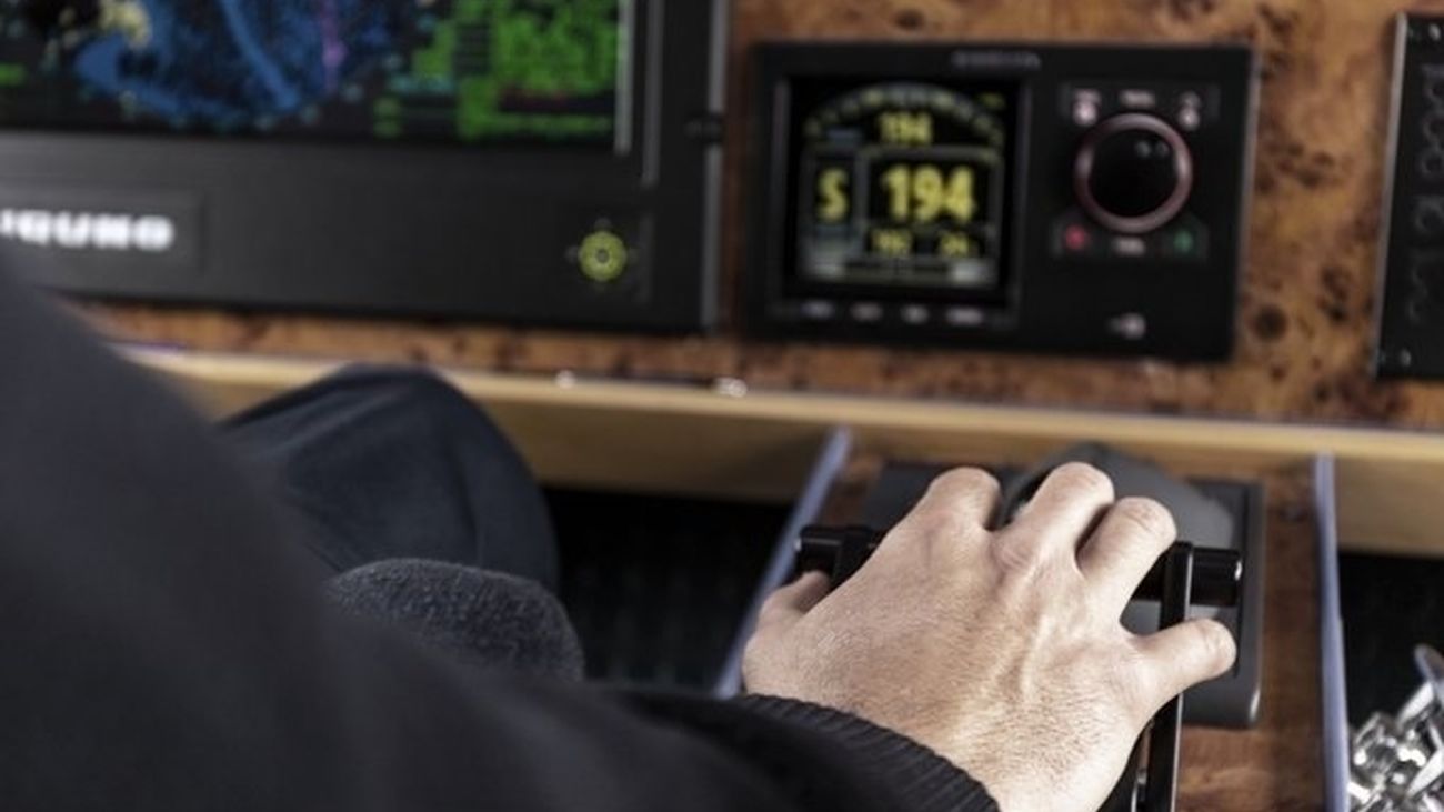 Hallan los cadáveres de dos hombres junto a un velero embarrancado en Gerona