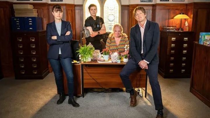 beyond Paradise - Movistar Plus / Dos hasta las dos