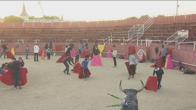 Los toreros del futuro se forman en Navas del Rey