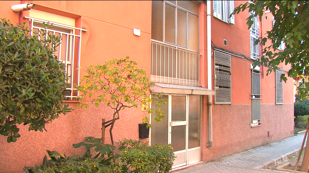 Muere la mujer estrangulada en Vallecas por su marido