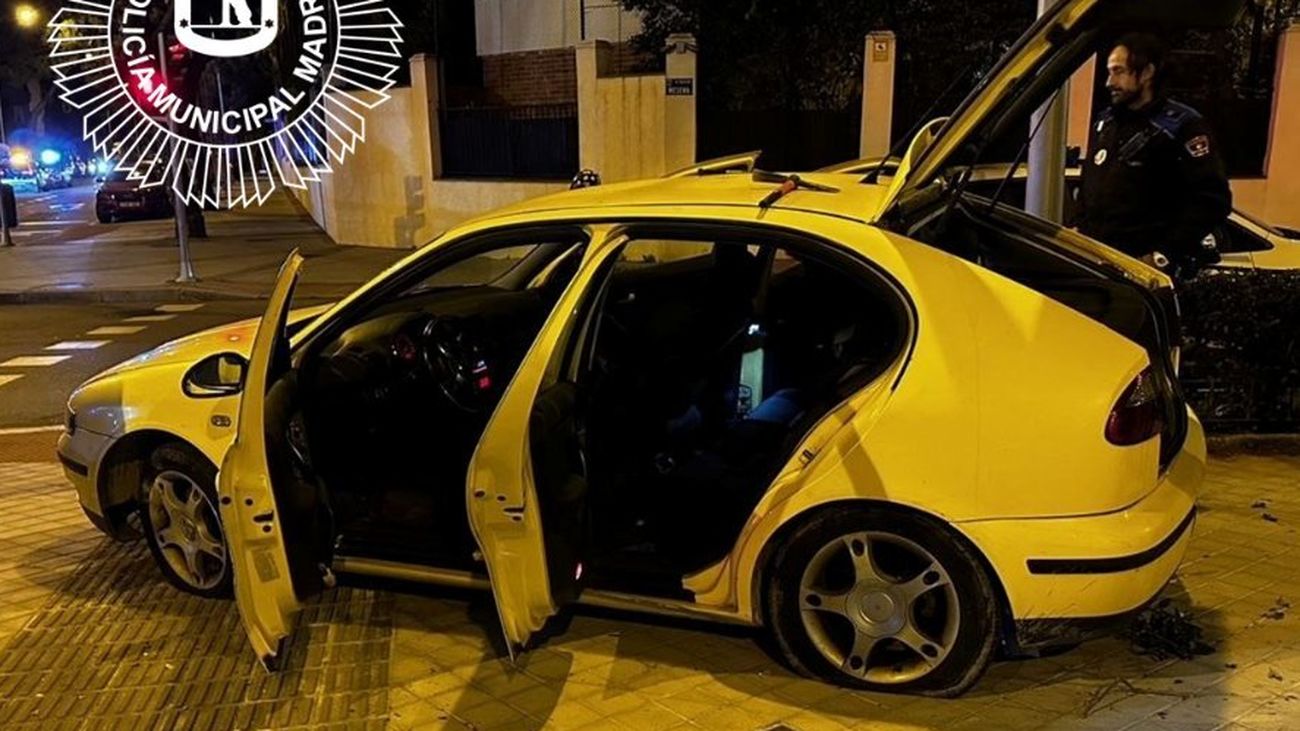 Vehículo usado por los ladrones en su huida de la Policía Municipal de Madrid