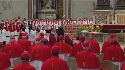 El Papa, con los obispos españoles en el Vaticano