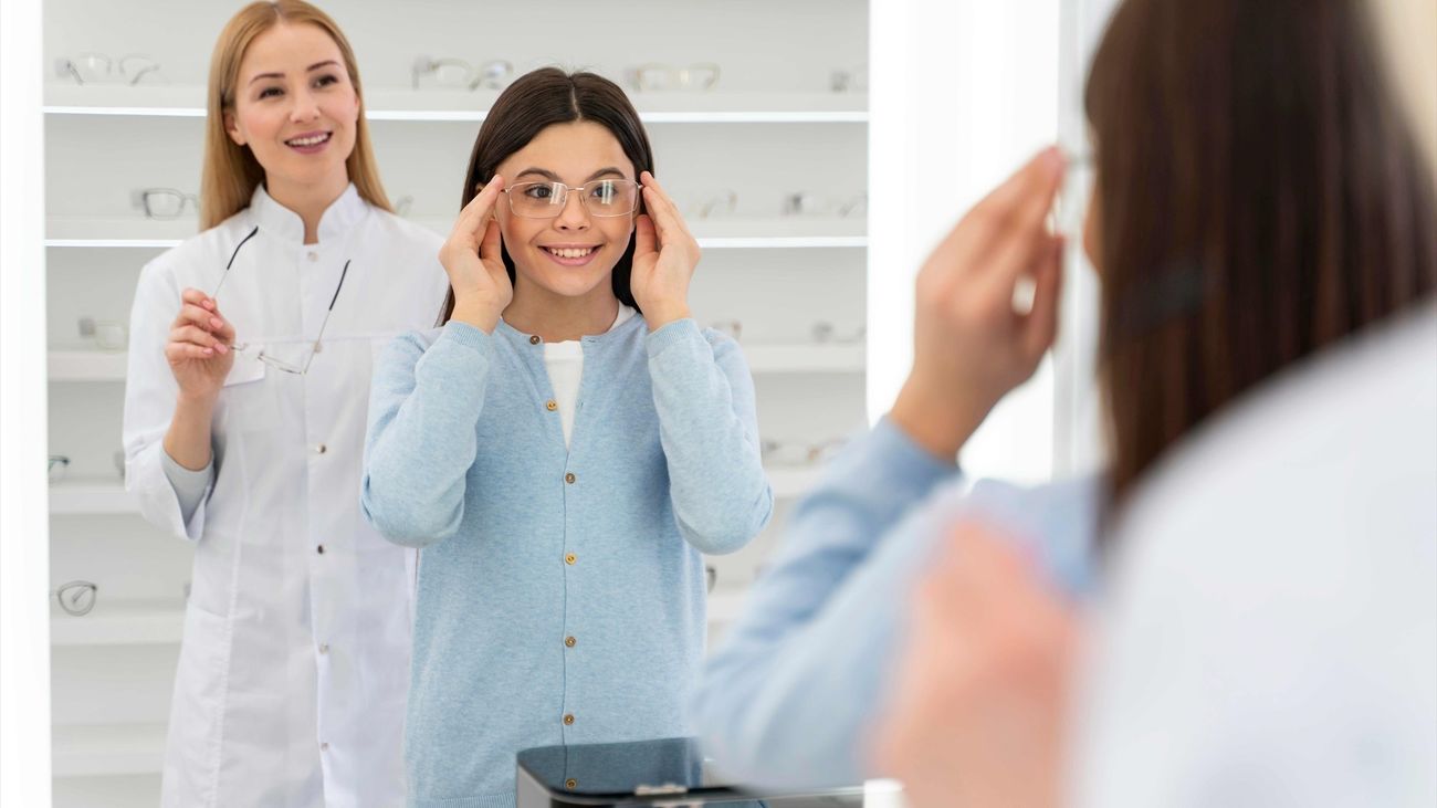 Crece la miopía entre jóvenes y adolescentes