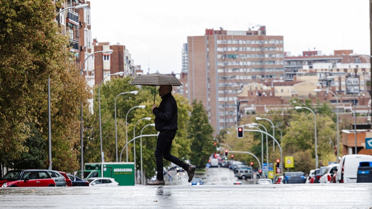Un baile de borrascas atlánticas trae lluvias los próximos días y un notable bajón térmico