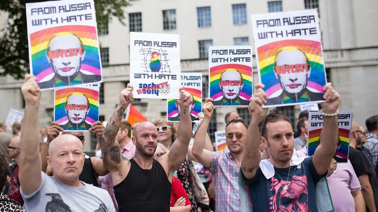 Protesta en Londres por la legislación contra el colectivo LGTB en Rusia