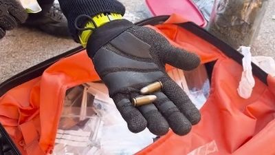 Detenido un hombre en Vallecas que llevaba 65 bolsas de marihuana