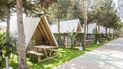 Las pernoctaciones extrahoteleras suben un 7,3% en octubre en España