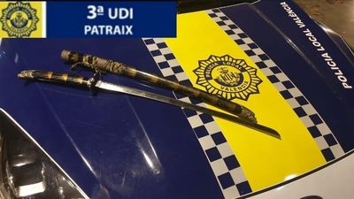 Detenido un hombre por agredir con una catana a su pareja en Valencia