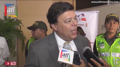 Sánchez acepta como mediador internacional a  un "experto en guerrillas"